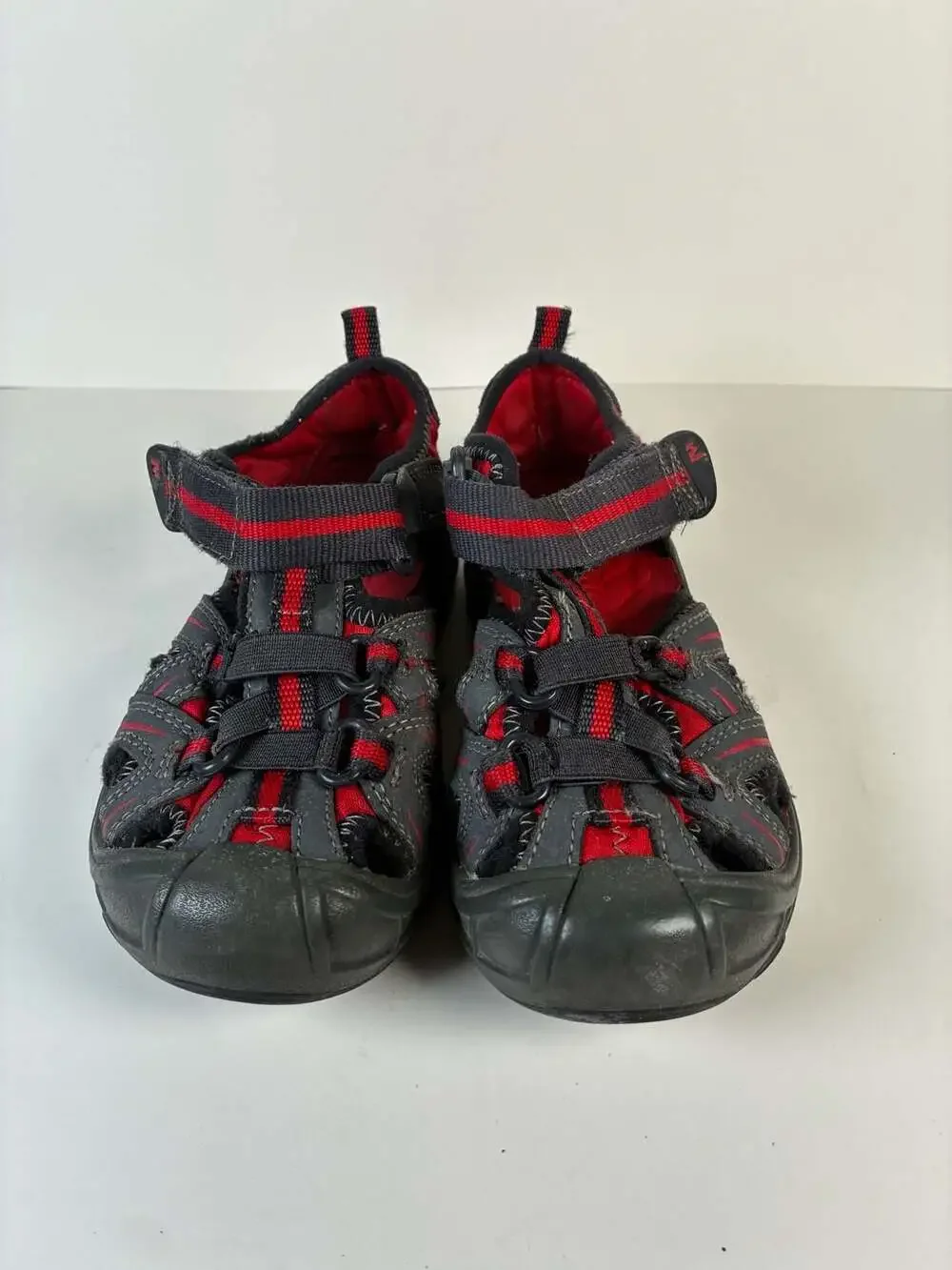 Merrell Hydro Closed-Toe Water Hiking Sport Sandals, Gray and Red